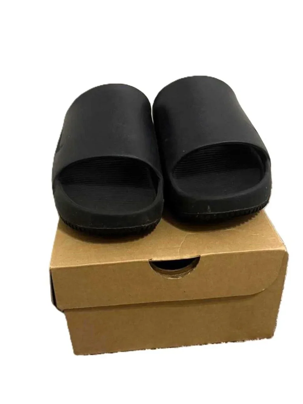 NIKE CALM WOMEN'S SLIDES SIZE 7